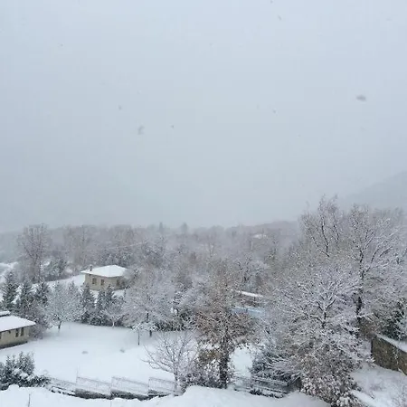 Guest house Ey-Giann Karpenisi