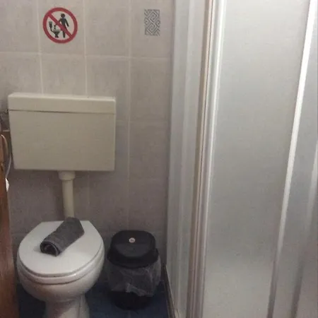 Guest house Ey-Giann 3*