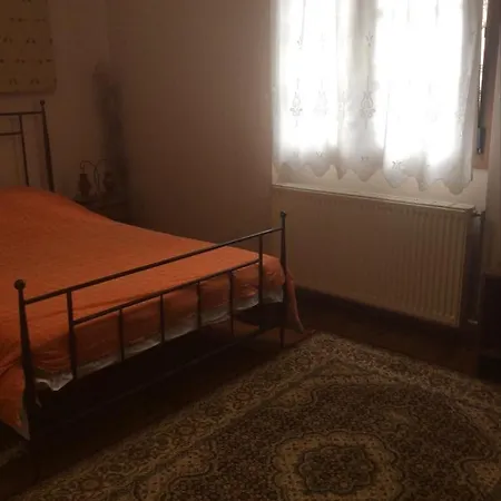 Ey-Giann Guest house Karpenisi