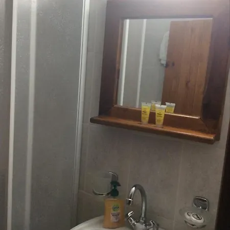 Ey-Giann Guest house *
