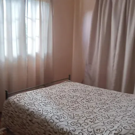 Ey-Giann Guest house 3*