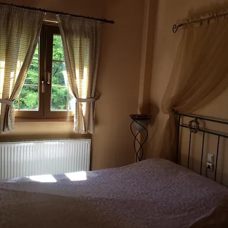 Guest house Ey-Giann