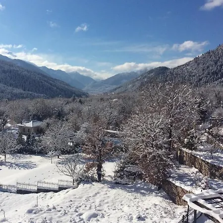 Ey-Giann 3* Karpenisi