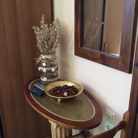 Ey-Giann Guest house