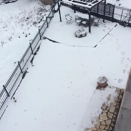 Guest house Ey-Giann